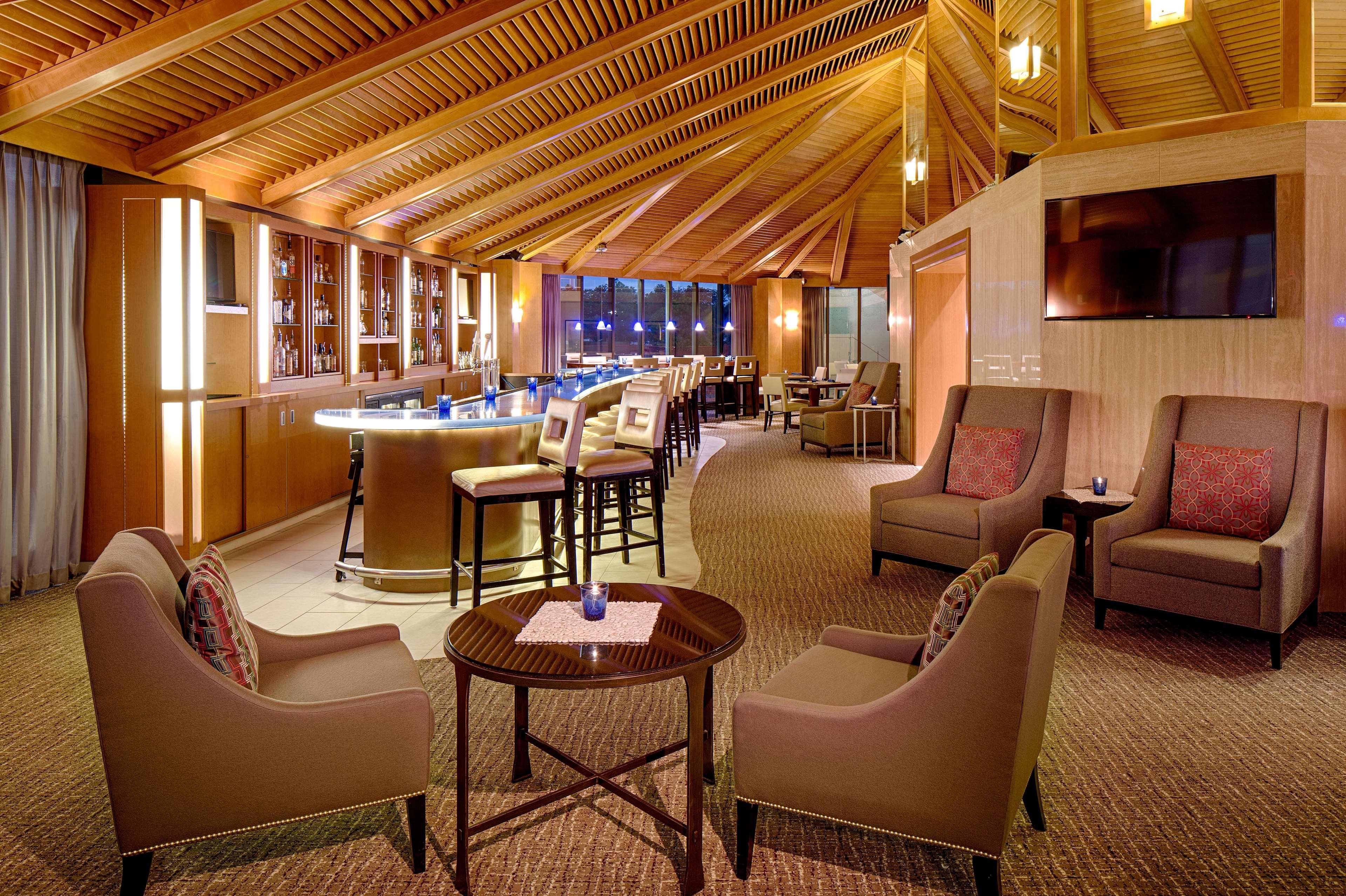 Doubletree By Hilton Hotel Houston Greenway Plaza Exteriér fotografie