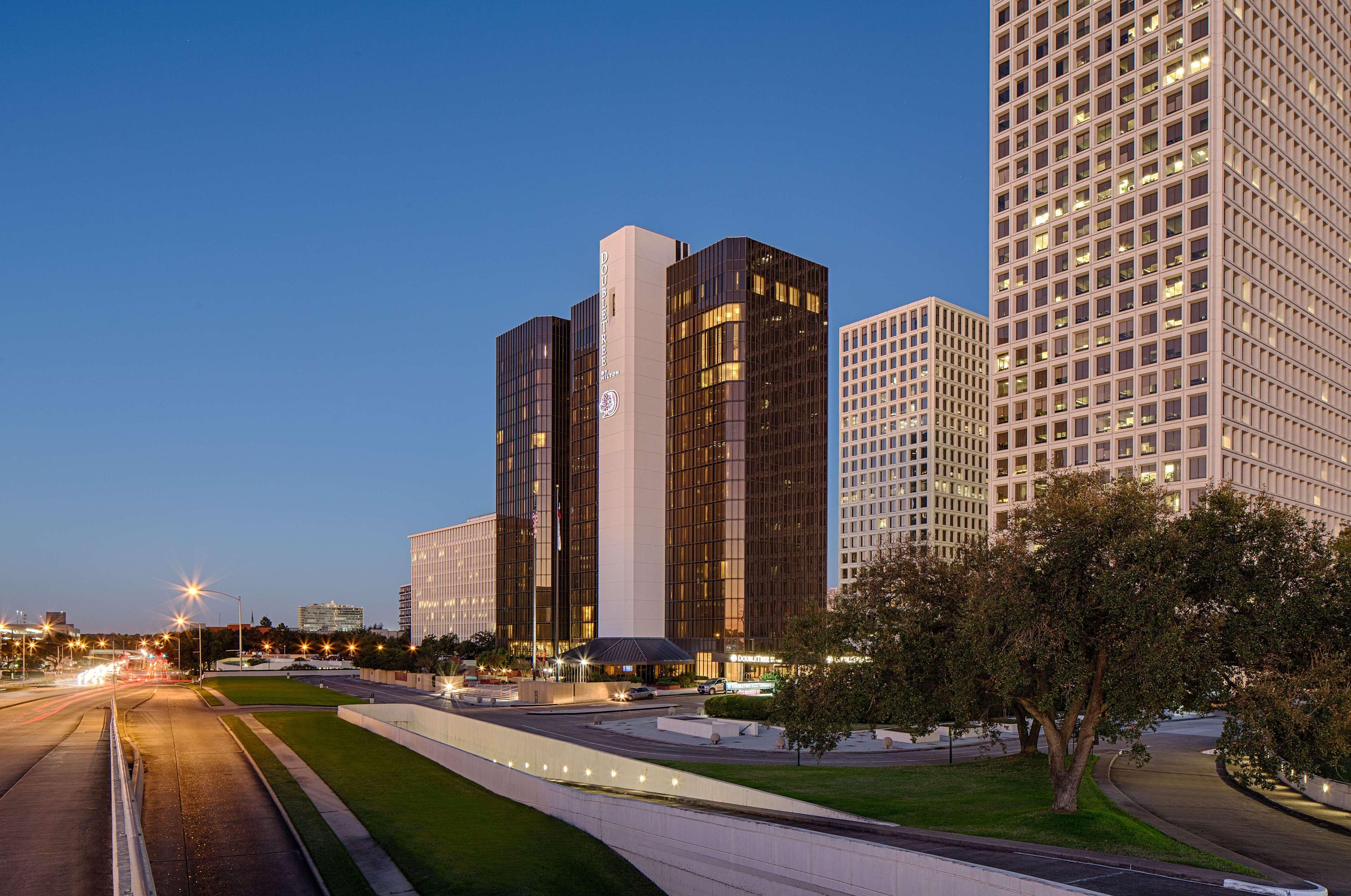 Doubletree By Hilton Hotel Houston Greenway Plaza Exteriér fotografie