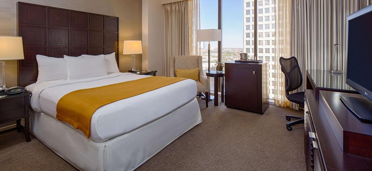 Doubletree By Hilton Hotel Houston Greenway Plaza Exteriér fotografie