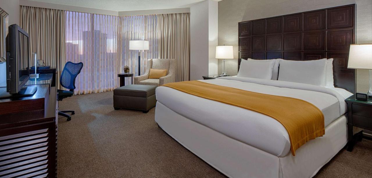 Doubletree By Hilton Hotel Houston Greenway Plaza Exteriér fotografie